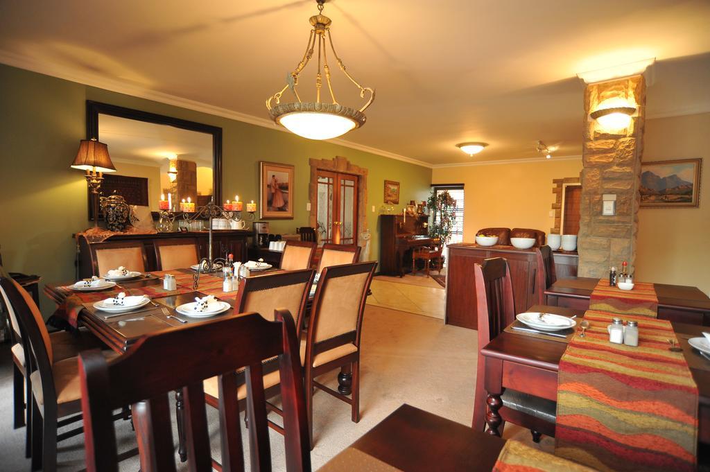Sunset Manor Guest House Potchefstroom Esterno foto